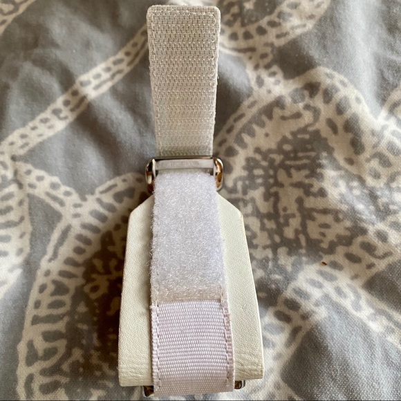 Vans El Dorado Black Leather Velcro Strap Watch - Picture 4 of 6